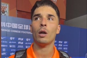 魯媒：外援中衛(wèi)洛佩斯未達預期，若無起色或不在泰山隊未來計劃中