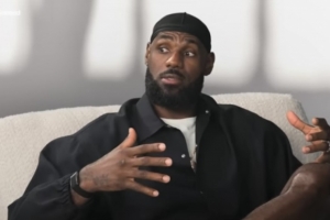 詹姆斯：我想成為歷史最佳球員 但我知道要從基礎(chǔ)做起愛上過程