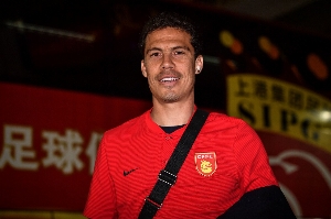 埃爾納內(nèi)斯：中國球員拿高薪卻水平很低，我想指導(dǎo)但他們不屑于學(xué)