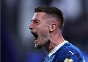 意媒：米林科維奇和新月的合同明夏到期，尤文等隊(duì)都想引入他