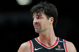 開(kāi)拓者球員前瞻:誰(shuí)是首發(fā)第五人?進(jìn)攻難題誰(shuí)來(lái)解?崛起還要等三年?