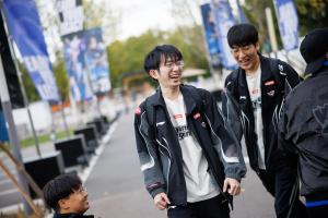 S15世界賽進(jìn)行至第三天，僅有Flandre使用挖掘機(jī)獲勝，且三場全勝