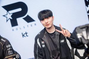 怎么把哥哥爆掉了？Deokdam全場(chǎng)狂砍15-3-18數(shù)據(jù),飛機(jī)狂轟+Ez四殺