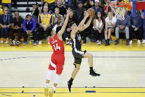 鐵林：勇蜜們別再纏著我了 我真不是故意弄傷克萊 他自己都放下了