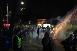 意天空：意大利示威者抗議以色列并和警方發(fā)生沖突，10余人受傷