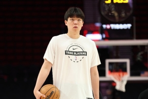 媒體人：楊瀚森適合搭配首發(fā)好好打 亂流突進(jìn)容易跑砸