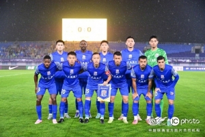 北京時間10月17日20:00，中超聯(lián)賽第21輪，上海申花客場2-1獲勝