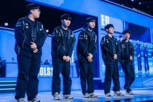 KT和AL率先晉級，LOL官方曬兩隊合照：瑞士輪3-0達成