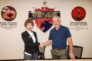 經(jīng)濟觀察報：深足高層給武漢5000萬只買到4-4 李鐵沒告訴球員放水