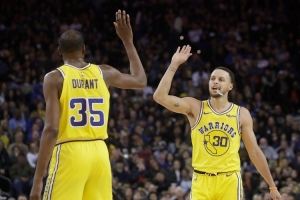 18年若無(wú)KD勇士打騎士火箭仍上風(fēng)？楊毅：不是 庫(kù)里殺傷不如詹登