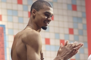 米奇-約翰遜談文班身高之謎：我們都不確定 一切全都是猜測