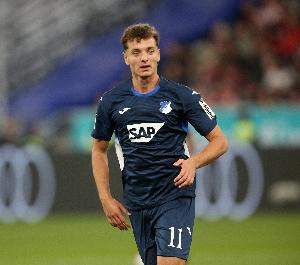 德天空：巴薩關(guān)注霍芬海姆前鋒阿斯拉尼，球員明夏有解約條款