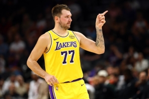 雷迪克：下場(chǎng)比賽將是彩排 東契奇等首發(fā)會(huì)打到第三節(jié)末/第四節(jié)初