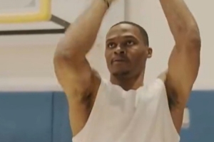 加盟國王！保持競技狀態(tài) 威少更新IG轉(zhuǎn)發(fā)自己訓(xùn)練集錦！