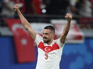 德米拉爾：希望土耳其能參加世界杯，感謝恰爾汗奧盧的精準(zhǔn)助攻