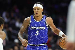 效率很高！班凱羅11投6&三分3中2 砍下19分10籃板3助攻2蓋帽