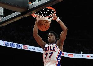 納斯：埃奇庫姆繞掩護(hù)能力最讓人意外 他的球商讓我印象深刻