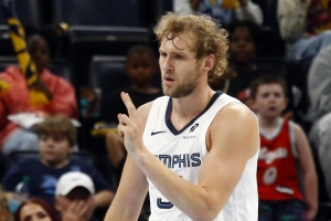 開發(fā)新武器！蘭代爾三分5投4中 轟下12分3籃板1蓋帽