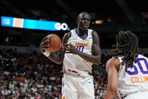 太陽主帥：馬盧阿奇為我們?cè)O(shè)定了新標(biāo)桿 他不會(huì)一整場(chǎng)都表現(xiàn)糟糕