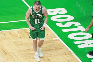 三分8中0！普理查德11中1 拿到10分3籃板10助攻的兩雙數(shù)據(jù)