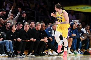 東契奇：要在合理出手與瘋狂投籃之間找到平衡 我已經(jīng)有進(jìn)步了