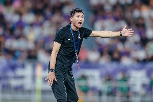 邵佳一：對(duì)每個(gè)中國(guó)的職業(yè)教練來(lái)說(shuō)，國(guó)家隊(duì)主教練無(wú)疑是最高夢(mèng)想