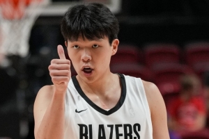 狀態(tài)越來越好！媒體人：楊瀚森三分回應(yīng) 他的遠投真是自信發(fā)炮