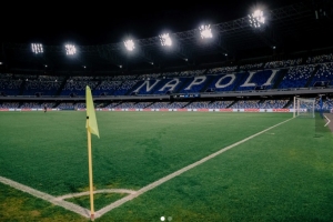 官方：歐足聯(lián)拒絕將那不勒斯vs法蘭克福移至中立場地的請求