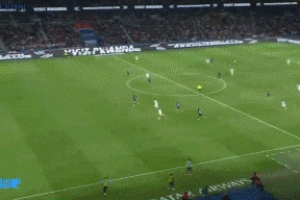 這防守...巴黎再丟一球，潘尼切利梅開二度，斯特拉斯堡3-1領(lǐng)先