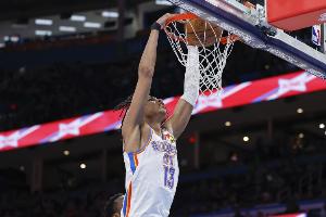 三分絕殺比賽！吉昂12中6拿下17分4板1助1斷1帽 末節(jié)13分導(dǎo)逆轉(zhuǎn)