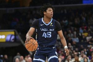 三分還是很準(zhǔn)！GG-杰克遜6中5&三分3中3射落13分 另有2板1斷1帽