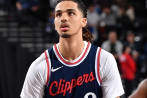 Shams：公牛將與前鋒特倫廷-弗勞爾斯簽下一份雙向合同