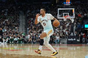 外線沒開！凱爾登-約翰遜12中6&三分3中0拿到12分 另有1板1助