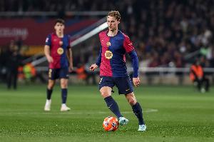 德容：若隊友被盯防我沒必要傳球，除非那個人是亞馬爾或梅西