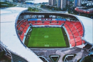 今日肇慶主場(chǎng)氣溫35℃，天氣較為炎熱，請(qǐng)球迷朋友們注意防暑降溫