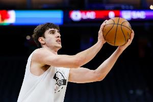 關(guān)鍵2分助隊(duì)取勝！雷諾4中3得到9分2籃板 罰球5中3