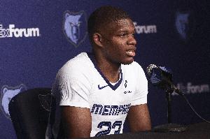 中規(guī)中矩！11號(hào)秀科沃德3投1中&6罰5中拿到7分4板2助2斷1帽