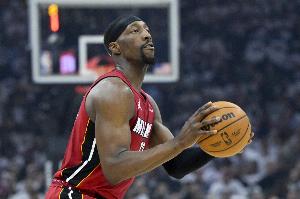 難阻失利！阿德巴約17投9中得到23分8板4助2斷1帽