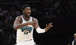 狀態(tài)一般！小賈倫13中4拿到16分3板2助 4失誤5犯規(guī)