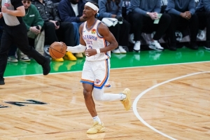 哪些現(xiàn)役球員讓你想到自己？皮爾斯：亞歷山大、塔圖姆、巴特勒