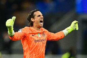 索默：生涯經(jīng)歷過太多次低谷和競爭 齊沃要求主動進(jìn)攻和減少橫傳