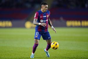 記者：拉菲尼亞、費蘭-托雷斯缺席巴薩歐冠賽前的訓(xùn)練