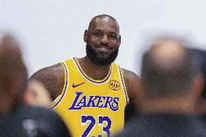 甜瓜：詹姆斯若今年跳出合同其他球隊也會爭搶 因為他依然能打