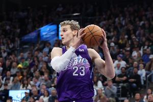 馬爾卡寧已出戰(zhàn)450場卻從未打入過季后賽 現(xiàn)役球員最多