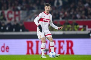 德天空：斯圖加特為隊(duì)內(nèi)中場斯蒂勒標(biāo)價(jià)5000萬歐，曼聯(lián)夏窗曾有意