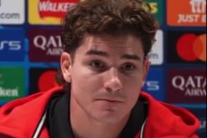 英語沒還給老師！賽前發(fā)布會(huì)記者英文提問，小蜘蛛笑著表示聽懂了