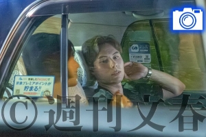 日媒：日本男排高橋藍腳踏兩條船，和網(wǎng)紅及成人女星河北彩伽約會