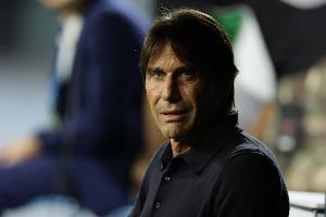 進(jìn)球網(wǎng)：那不勒斯近7場比賽輸4場已陷入危機(jī)，孔蒂不滿新援融入慢