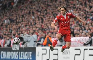 范比滕：這支拜仁的陣容當(dāng)屬世界前三，又一個德甲冠軍幾乎穩(wěn)了