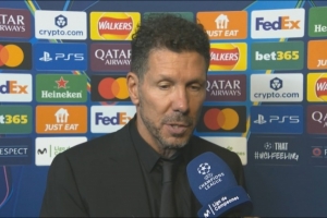 西蒙尼：定位球失分成比賽轉(zhuǎn)折點，阿森納是定位球?qū)＜易龅煤艹錾? >
                                        </div>
                                    </div>
                                    <div   id=